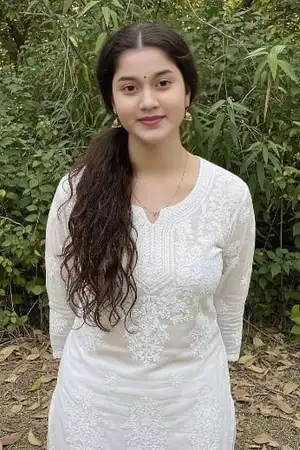 A independent escort girl in Aizawl I'm looking for adventure and plenty of hot sex.